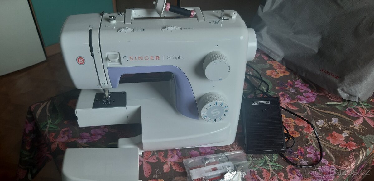 Prodám šicí stroj SINGER 3232 - 2