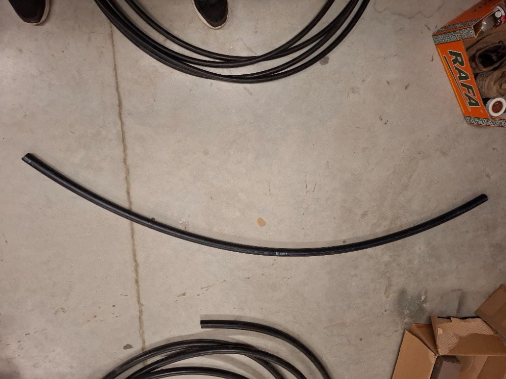 Prodám potrubí PE40 mm 32x4,4mm - 2