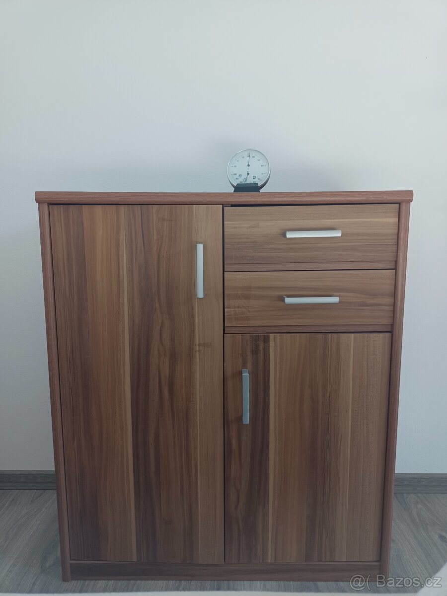 Komoda - ořech - 2