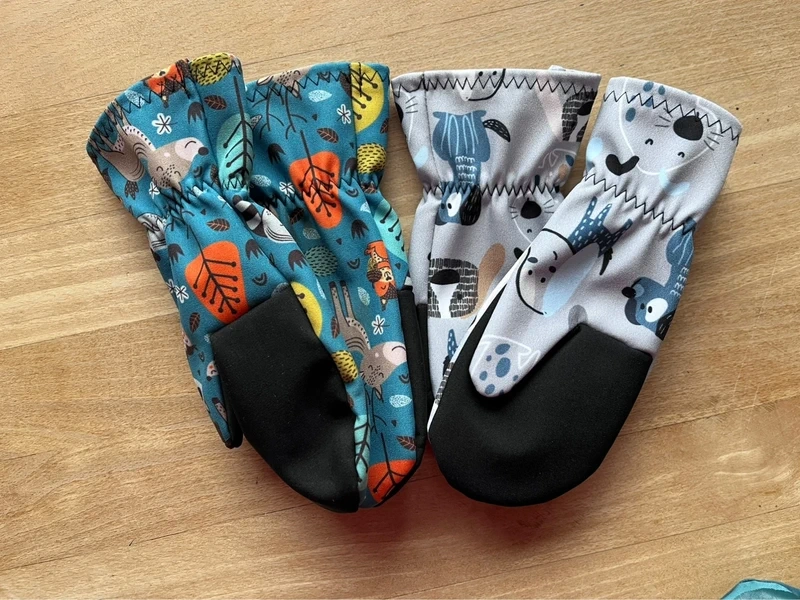 Softshell rukavice + další navíc - 2