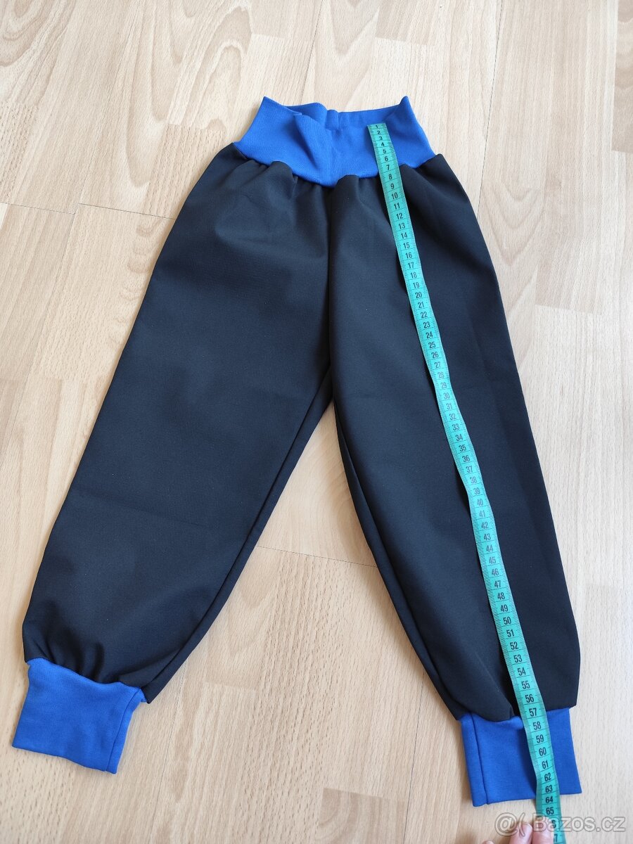 Nové jarní softshellové kalhoty vel cca 5-6 let - 2