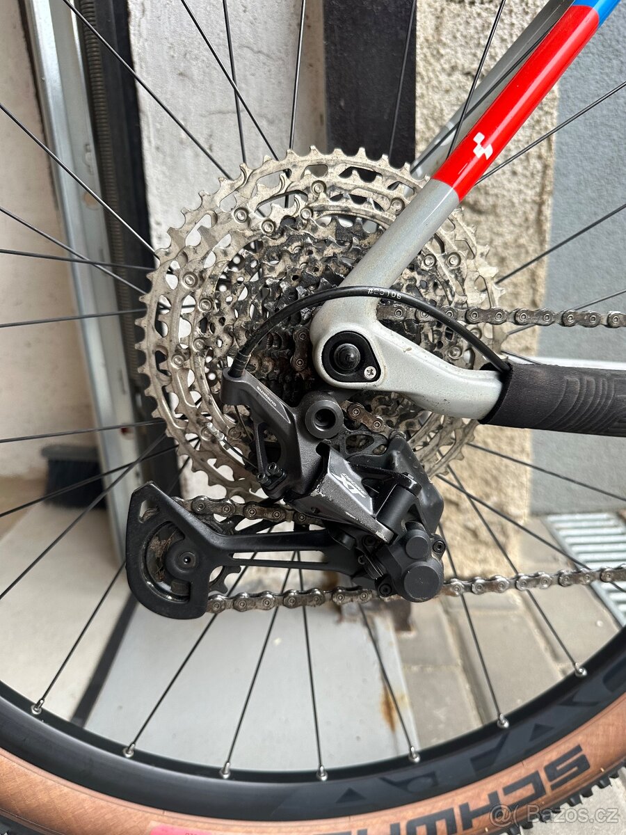 Cube reaction c:62 pro Carbon - 2