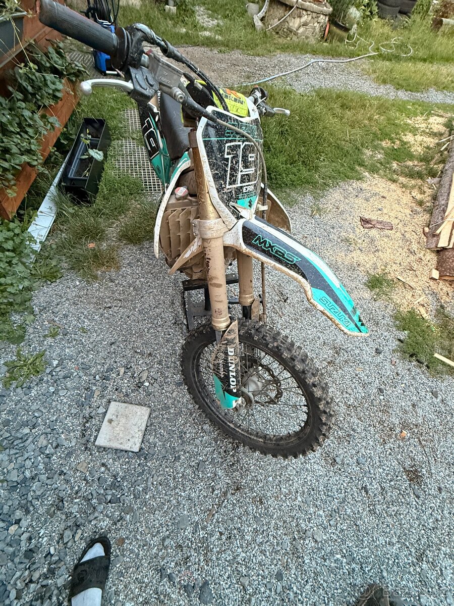 Suzuki RMZ 450 stříkačka - 2