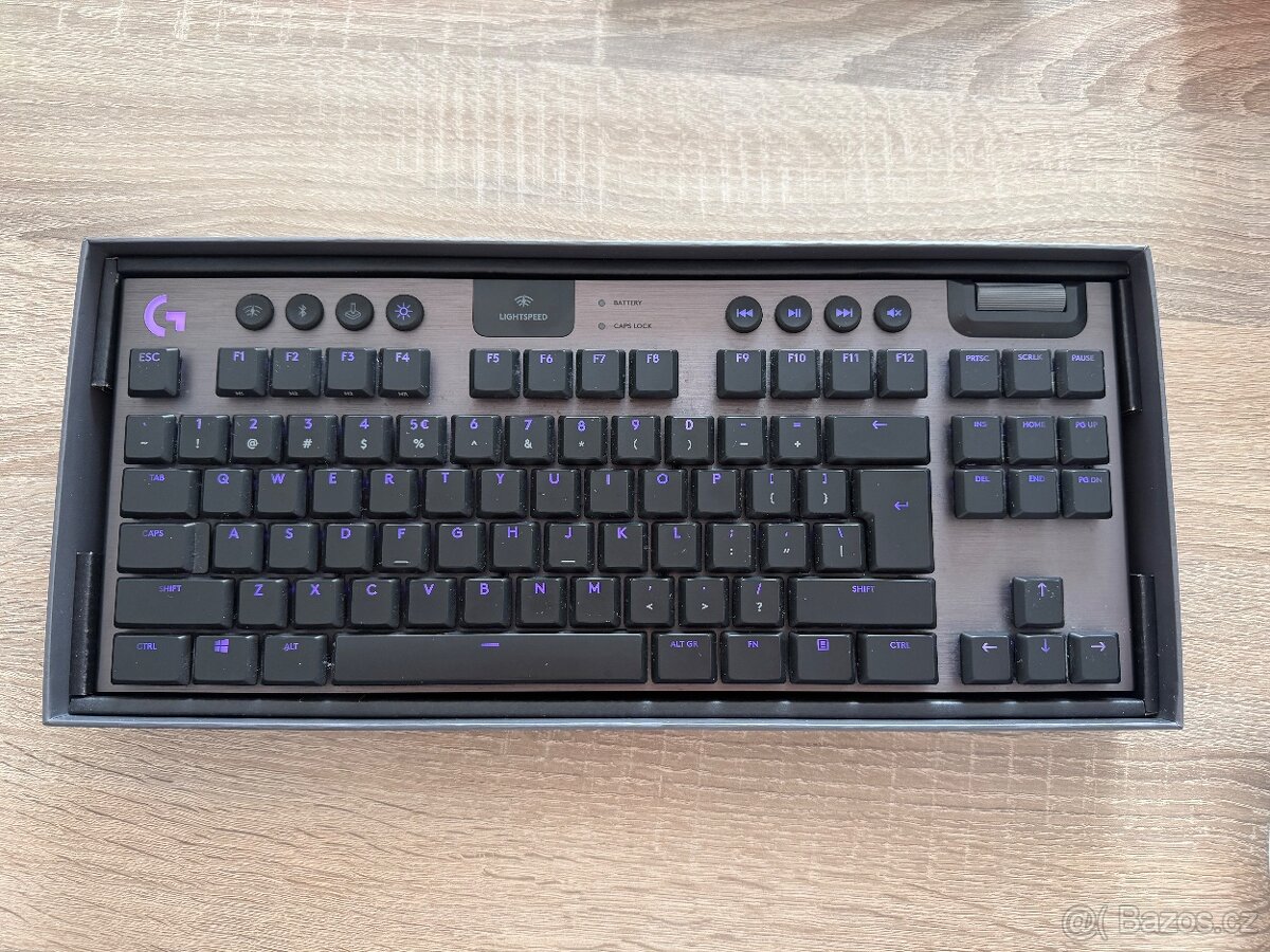 Logitech G915 TKL (GL Linear) - 2