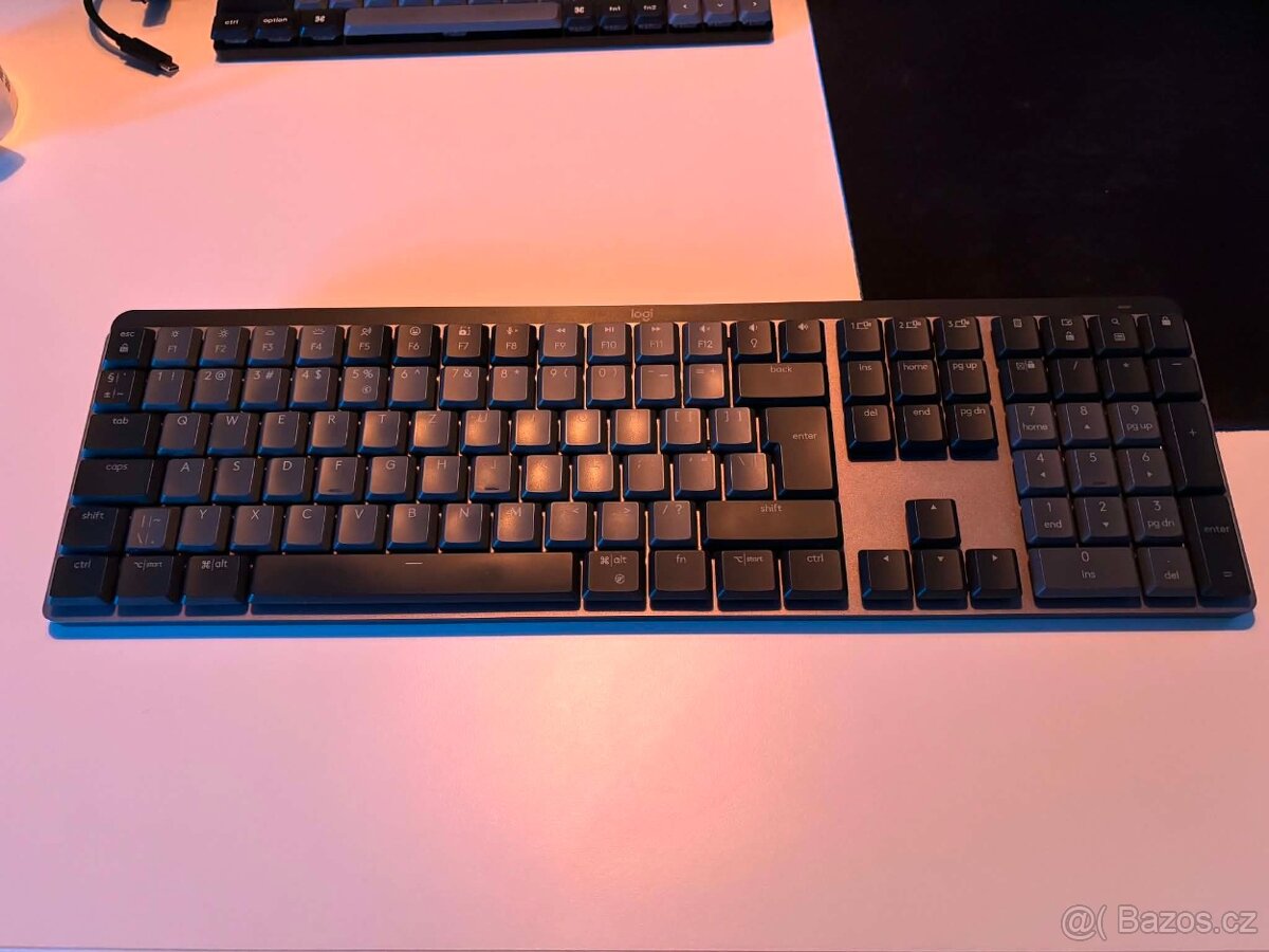 Logitech MX Mechanical Graphite - 2