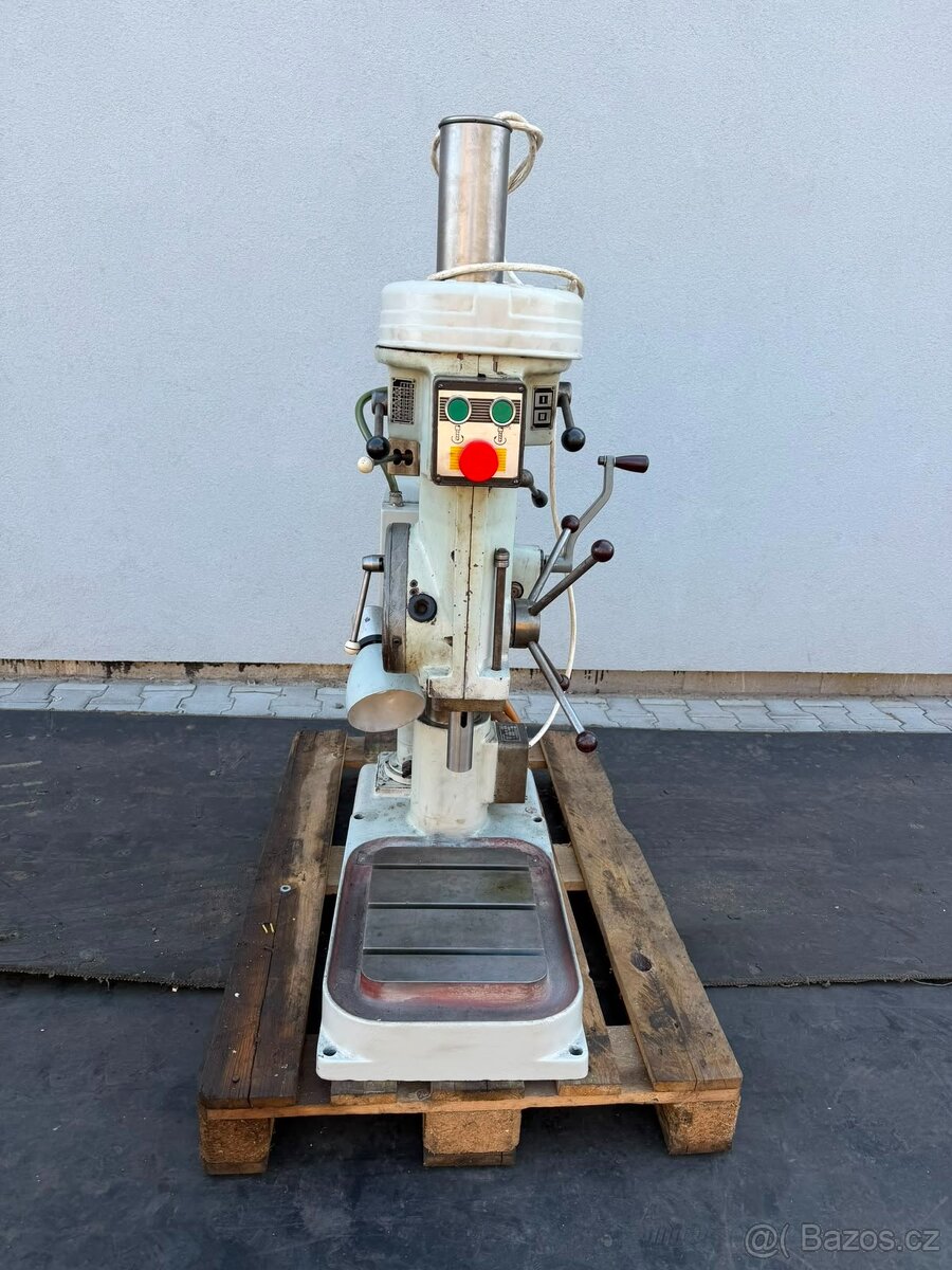 Sloupová vrtačka TOS V20B – vrtání do 20 mm - 2