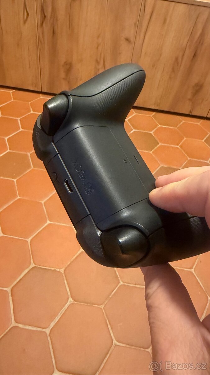 Ovladac na Xbox - 2