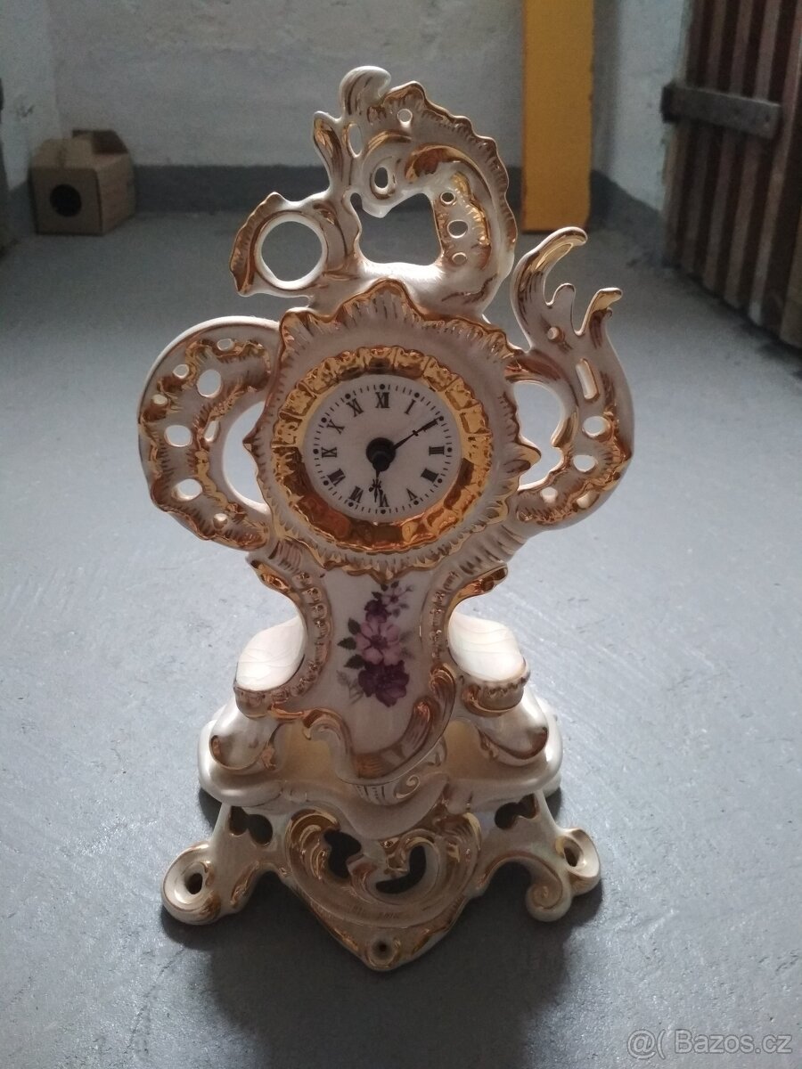 Porcelánové hodiny - 2