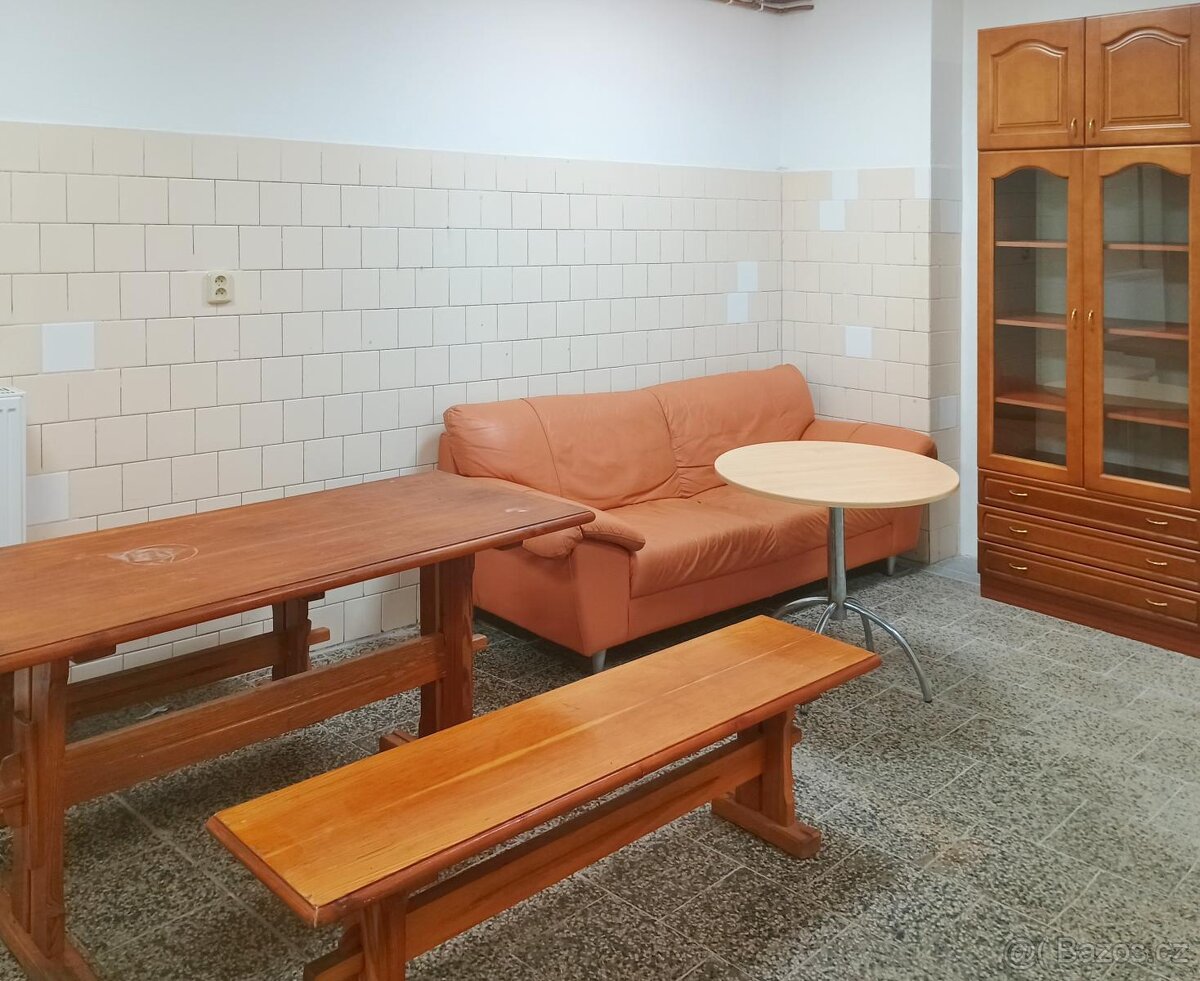 Pronájem ubytovacích prostor v centru Velkého Meziříčí - 2