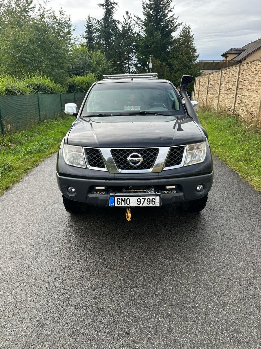 Navara Double Cab 4wd 2.5 tdi 126kw tažný systém - 2