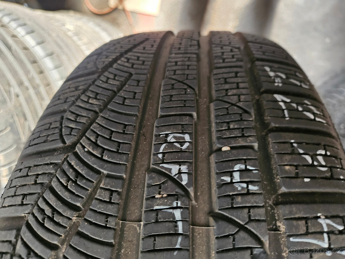 225/45R18 95V XL RFT Winter 240 Serie II PIRELLI - 2