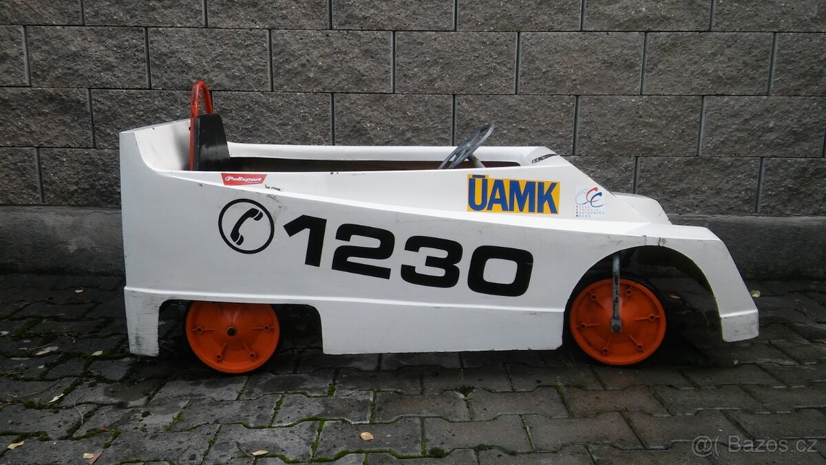 slapaci retro auticko CSSR svazarm - 2