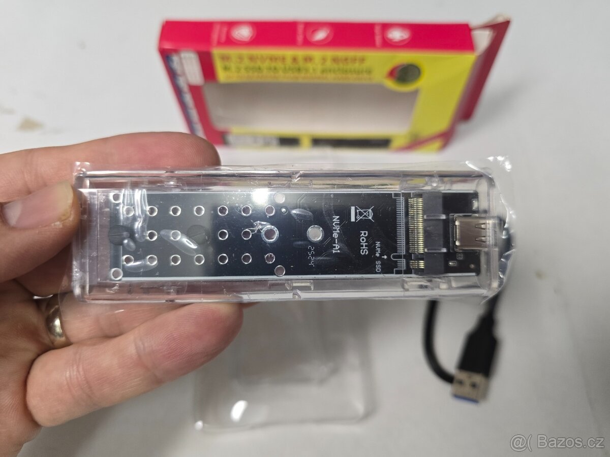 USB průhledný adaptér pro M.2 NVME/NGFF SSD nový - 2