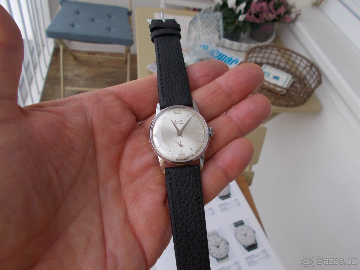 luxusni jak nove darkove hodinky prim rok 1968 top - 2