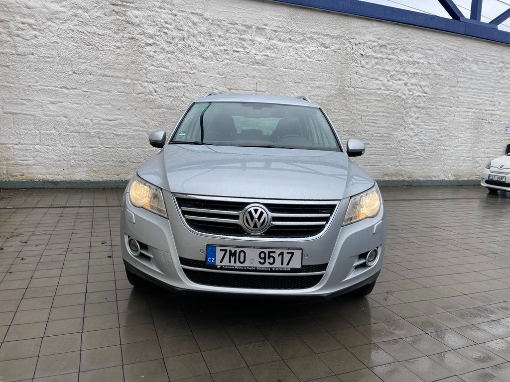 Volkswagen Tiguan 2.0 TDI AUTOMAT 103kW/4x4/ - - 2