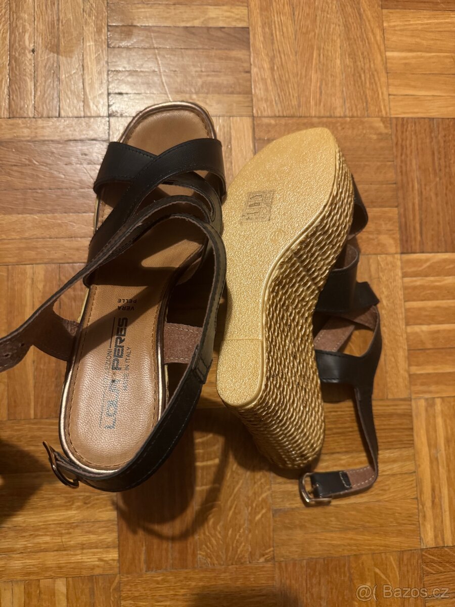 Páskové boty na klínku vel.40 - 2