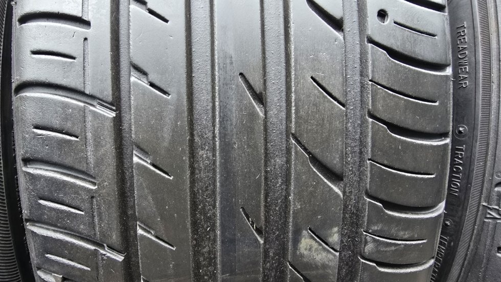 Letní pneu 245/45/18 Falken - 2