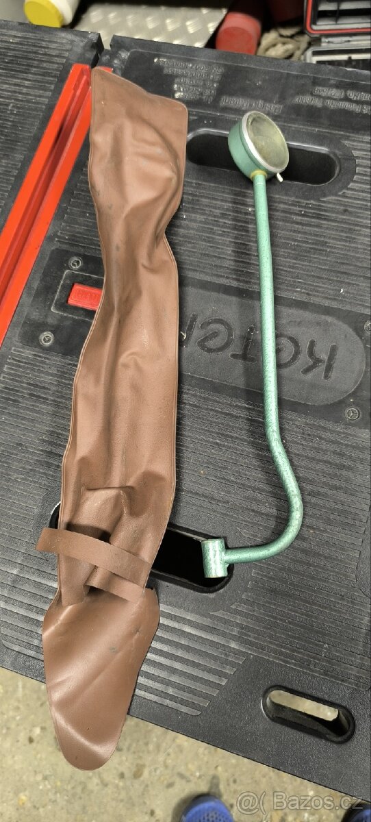 Měřič tlaku v pneumatikách - 2