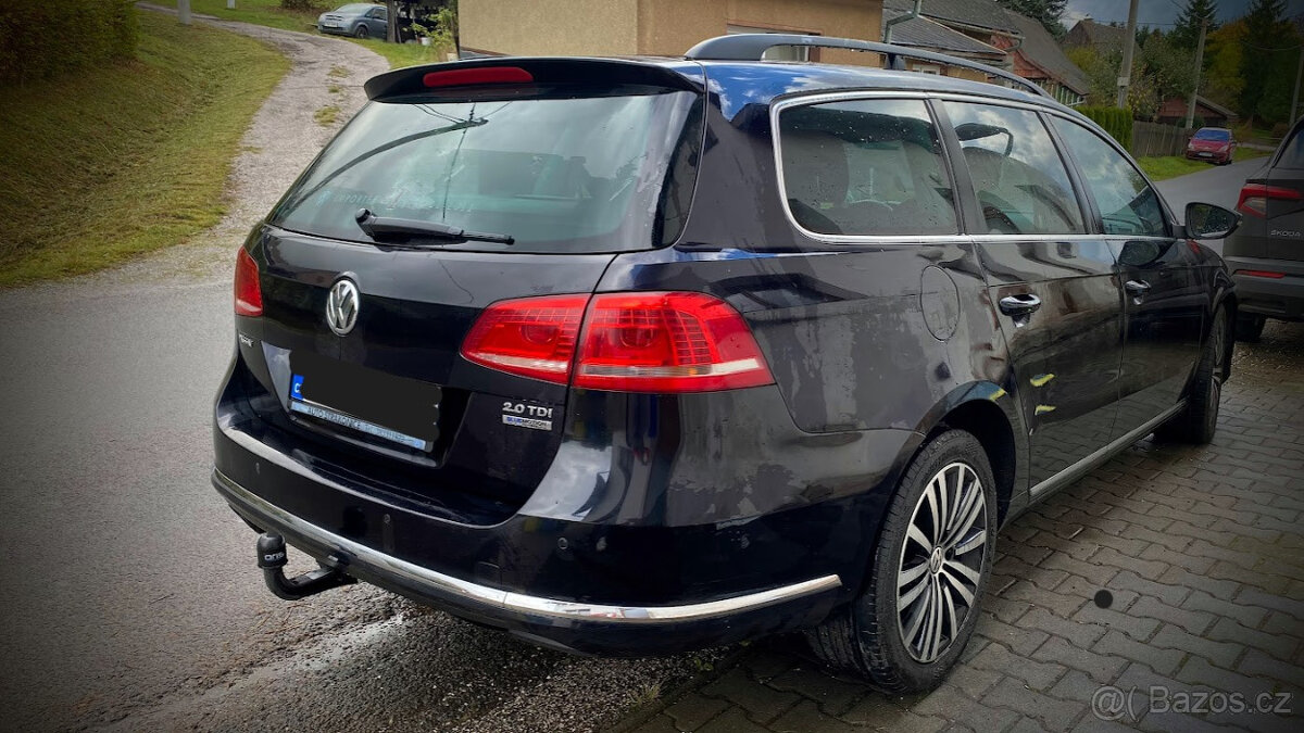 VW Passat B7 variant 2.0 TDI automat - 2