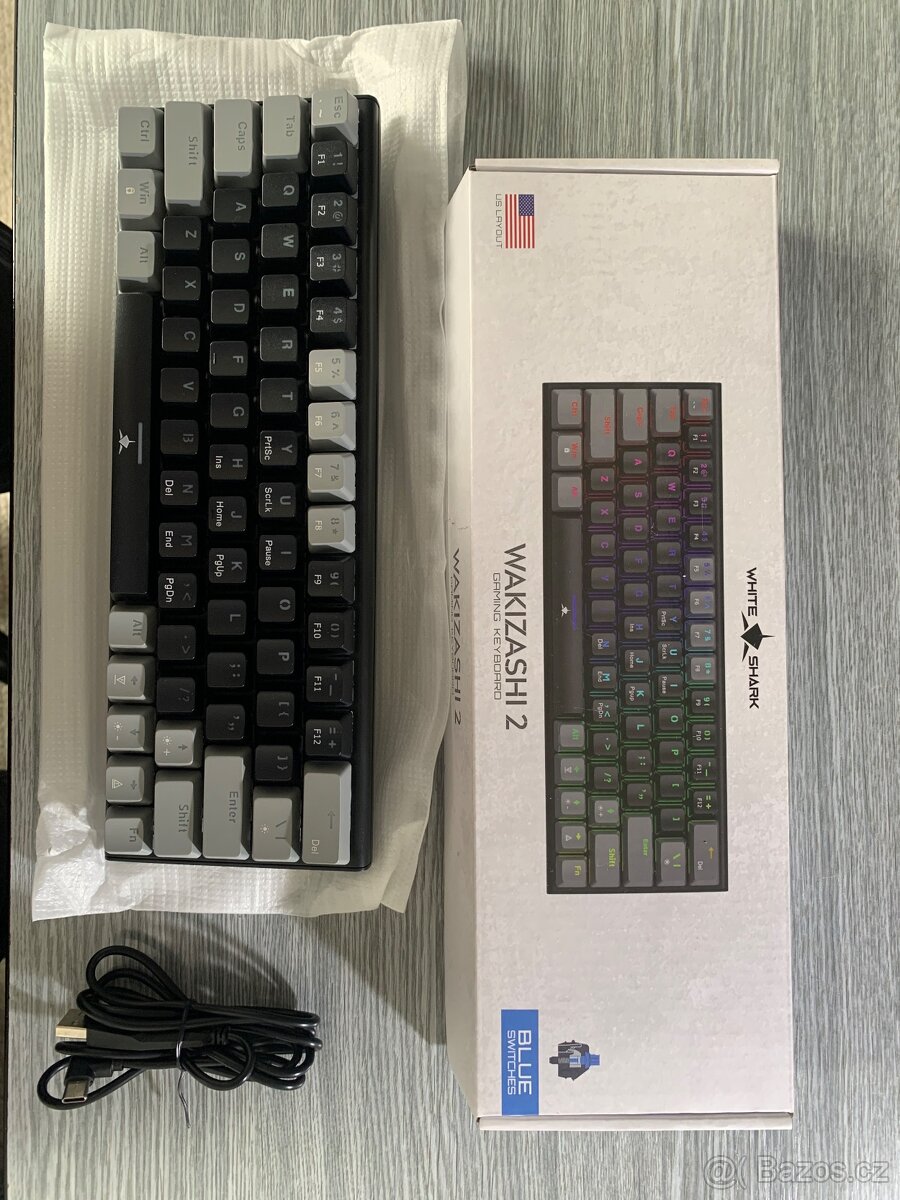 Herní klávesnice (nevhodný dárek) - 2