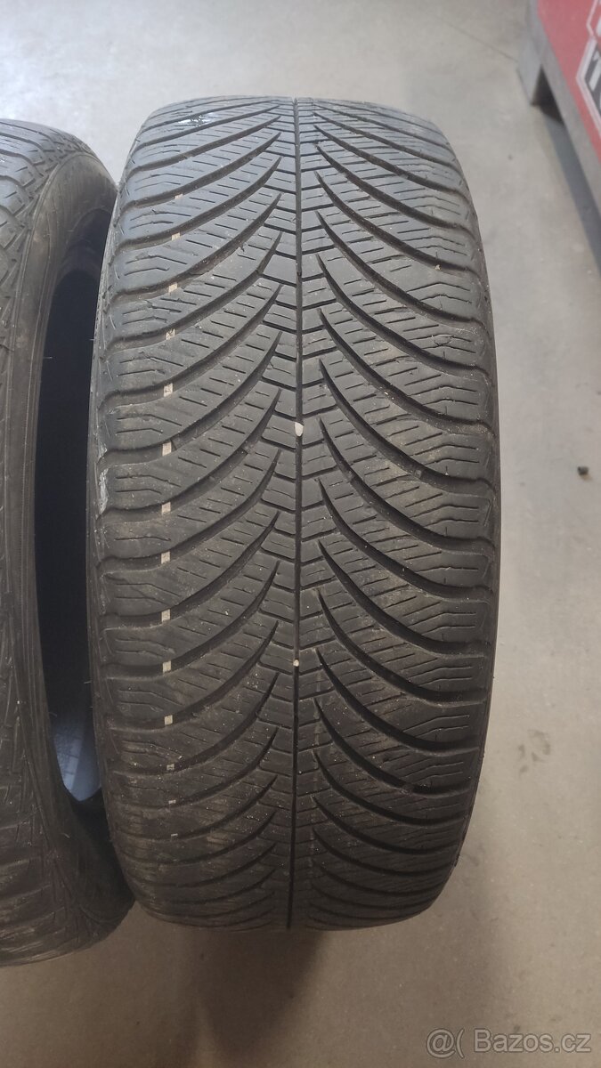 Celorocni pneu 205/55/17 - 2