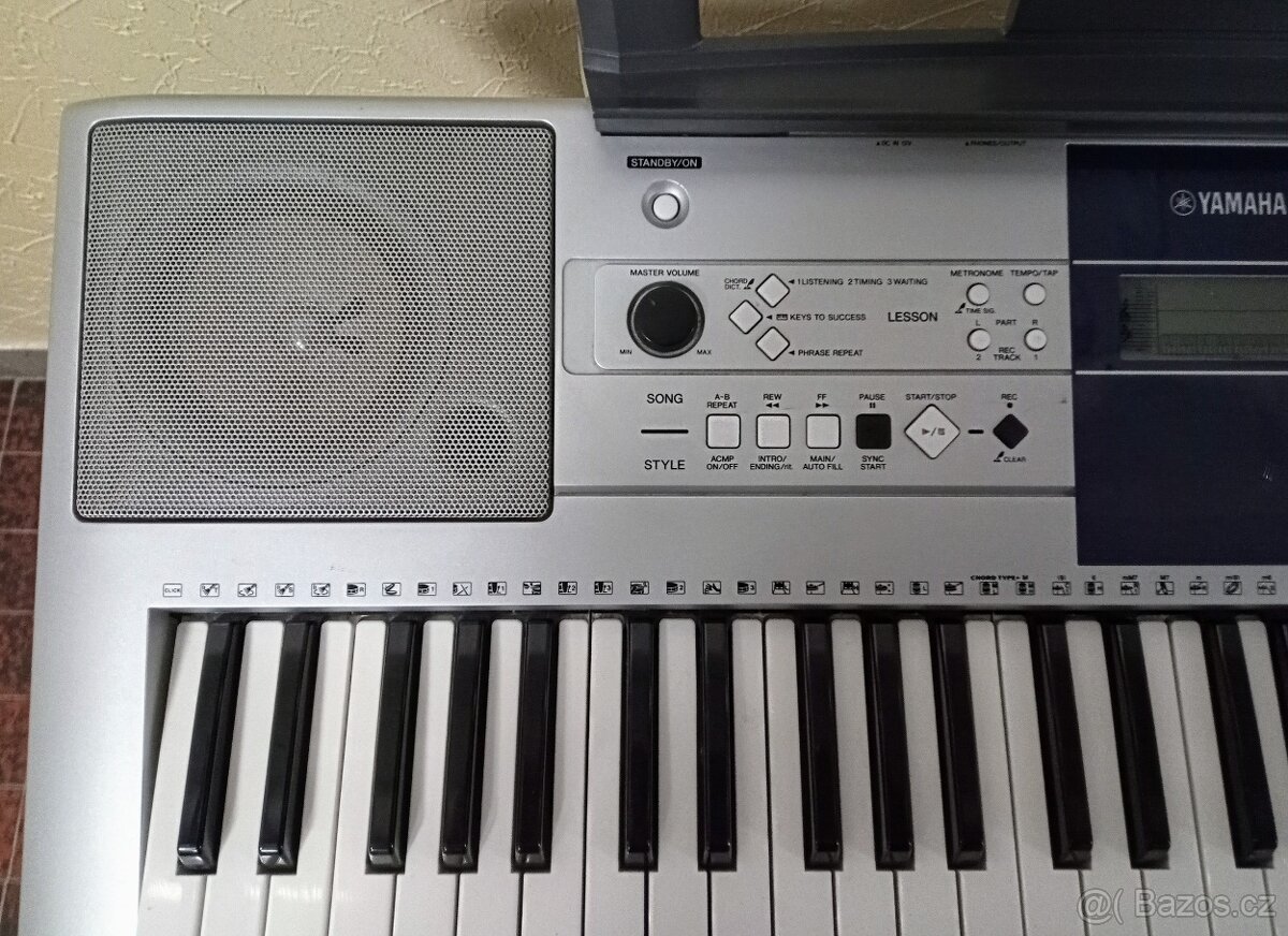Keyboard Yamaha PSR E323 - 2
