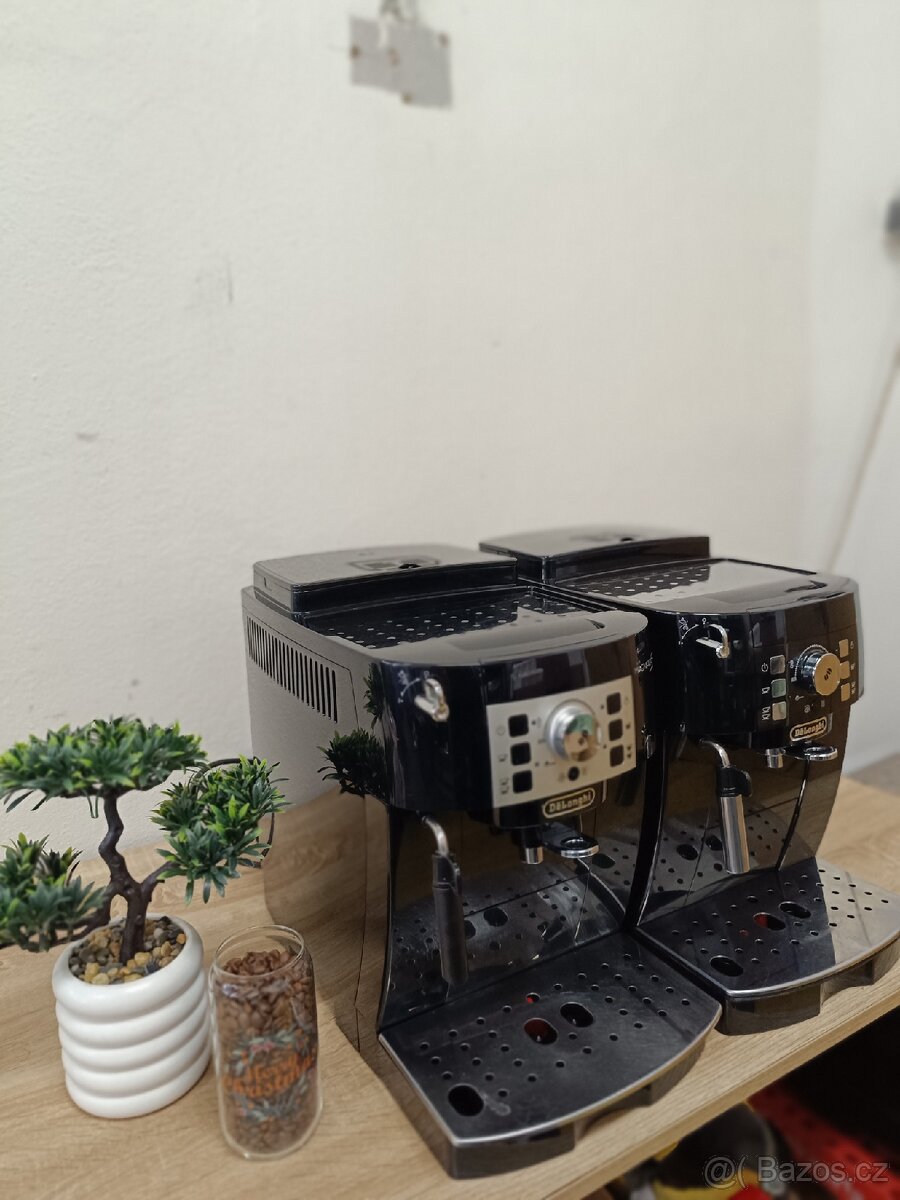 ☕☕ 2× DeLonghi Magnifica S – po servisu, záruka 6 měsíců ☕☕ - 2