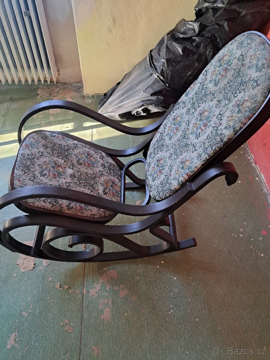 Houpací křeslo - 2