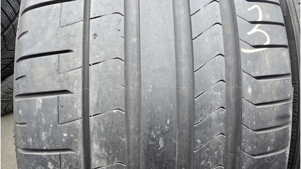 Letní pneu 275/35/19 Pirelli - 2