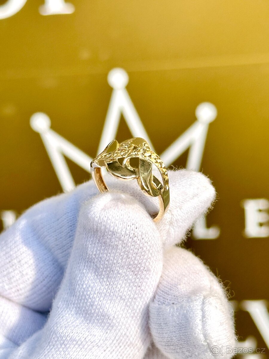 Zlatý prsten 2,72g - 2