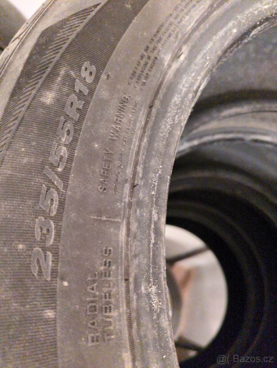 Prodám letní pneu Nexen 235/55R18 100V - 2