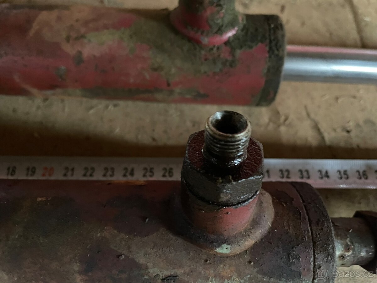 Dvojčinný hydraulický válec, pístnice - 2