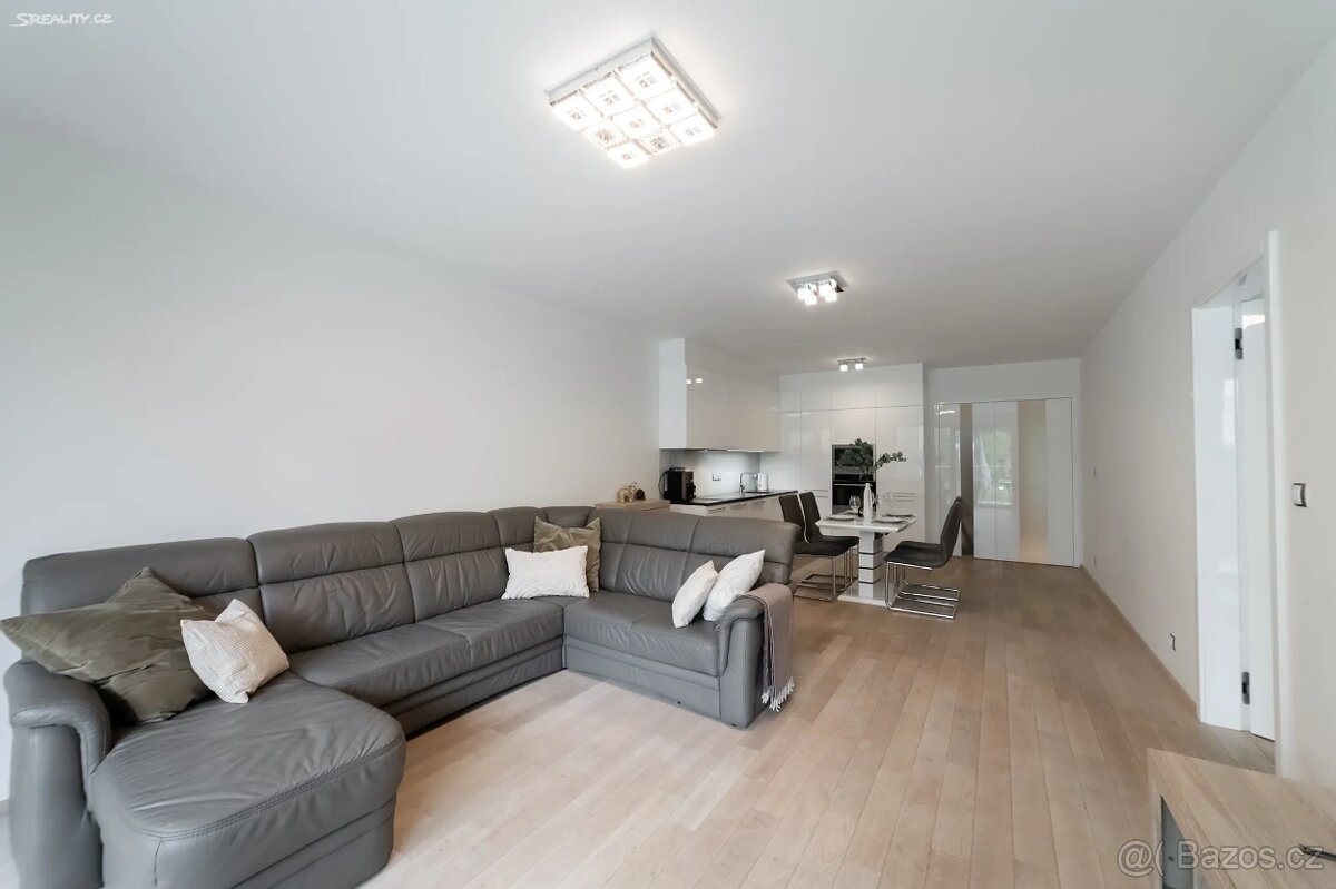 Kožena rozkládací sedací souprava s uloženým prostorem - 2