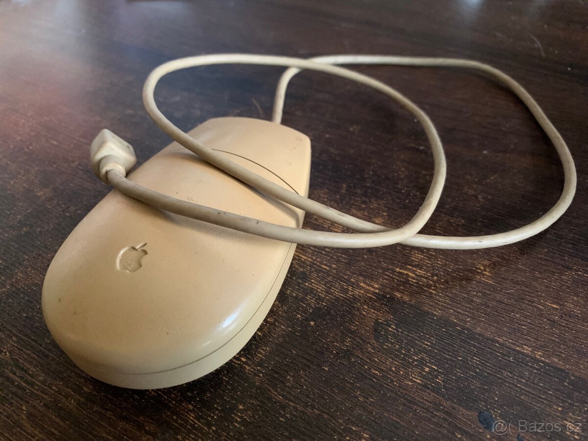 Apple Macintosh Desktop Bus Mouse II - 2