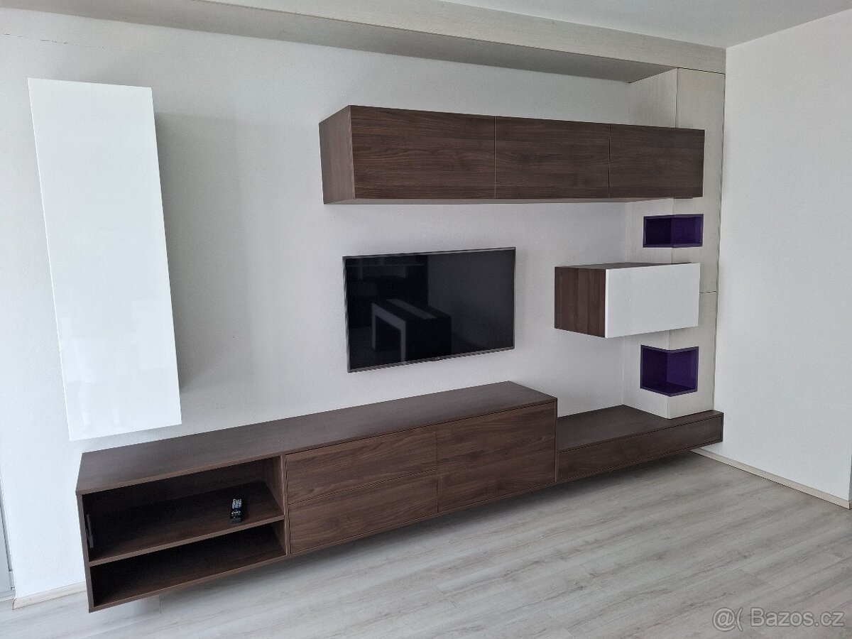 Obývací stěna včetně TV - 2
