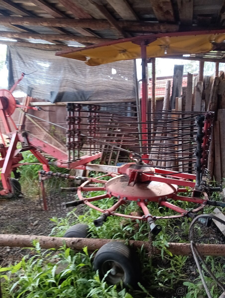 Shrnovač , řádkovač , nahrnovač píce sena - 2