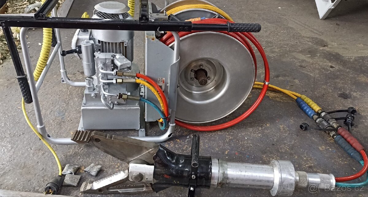 hydraulické nůžky - 2