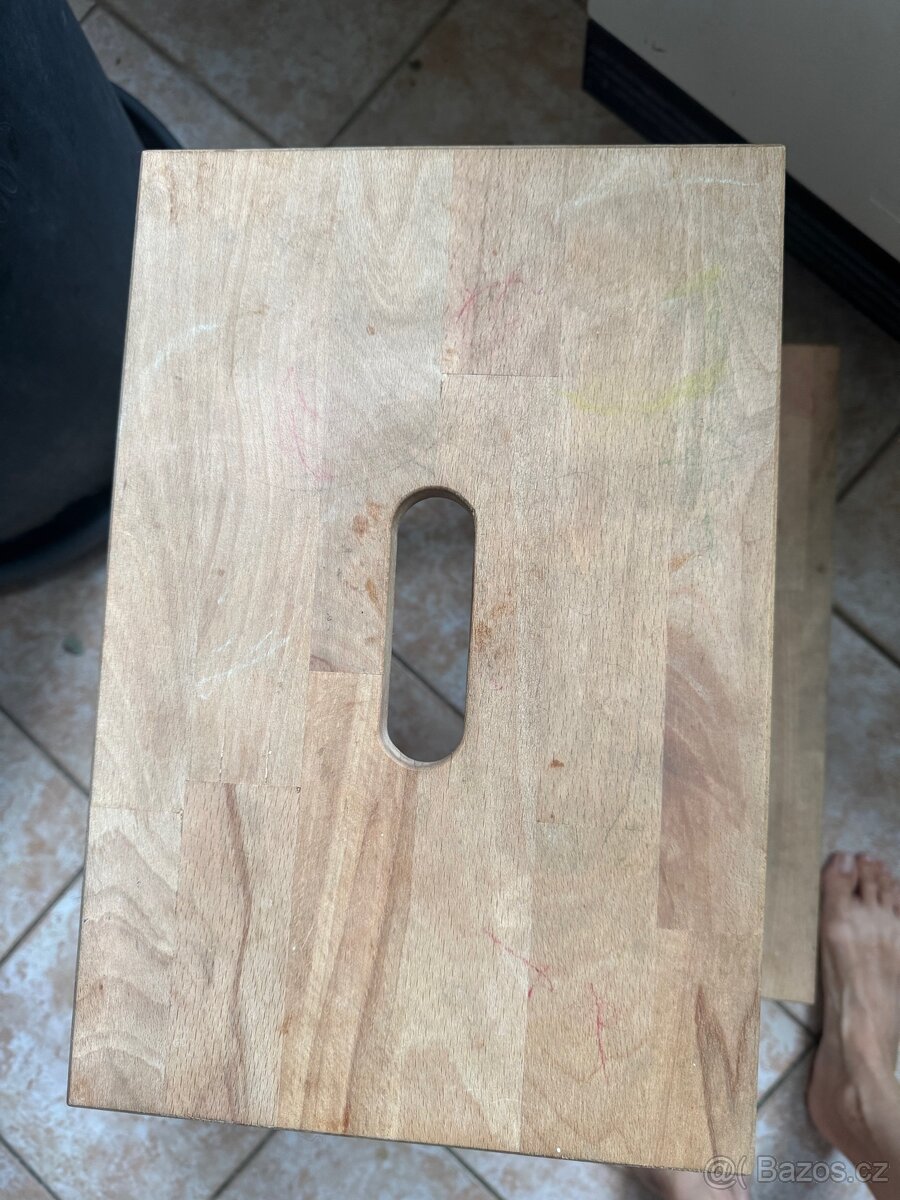 Dřevěná stolička / schůdky IKEA - 2