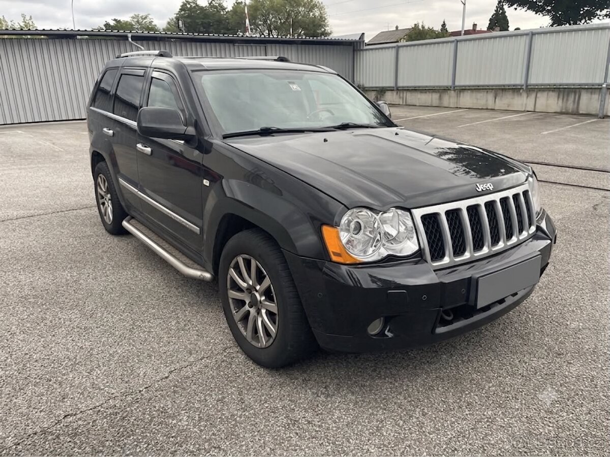 Jeep Grand Cherokee Overland - 2