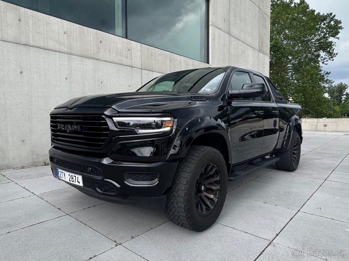 Dodge Ram 1500 5.7 HEMI 2019 55tis.km Klapka výfuku