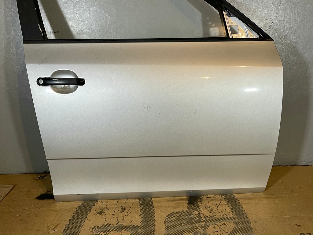 ŠKODA FABIA 2 - 5J - 2007-2014 - dveře PP - 9102 - 2