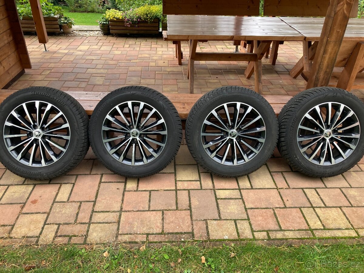 ALU Kola ŠKODA R18 TRINITY Black + Zimní Pneu 235/55/R18 - 2