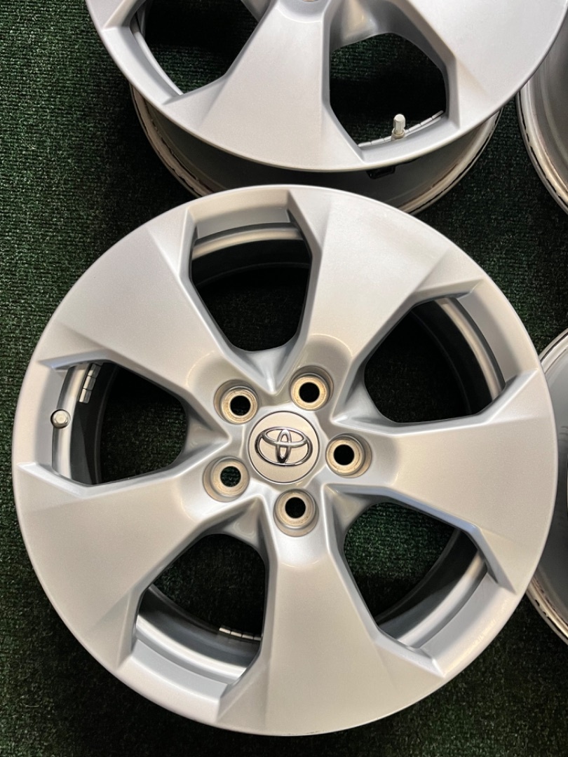 5x114,3 R17 Originál Alu Toyota RAV4 5.Gen. 2019+ senzor - 2