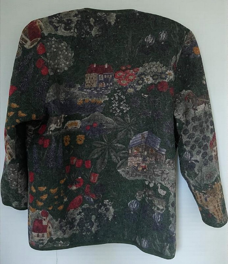 Dámský vlněný kabátek plný obrázků vel. 42 - 2