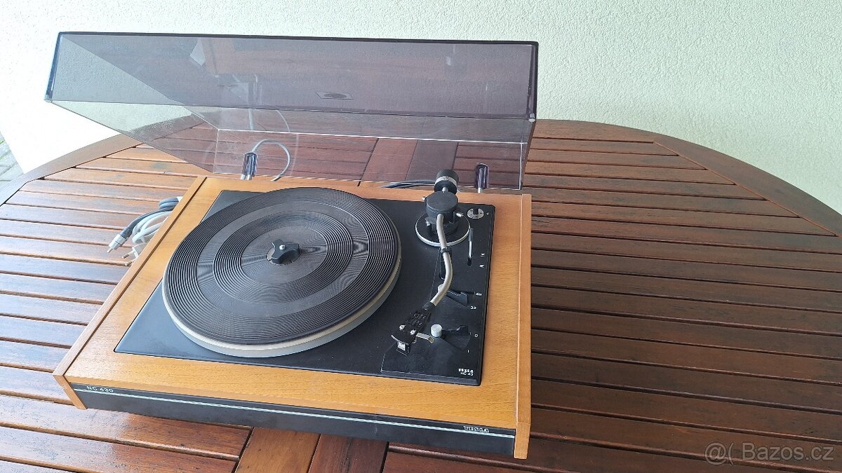 Gramofon Tesla NC 430 - 2