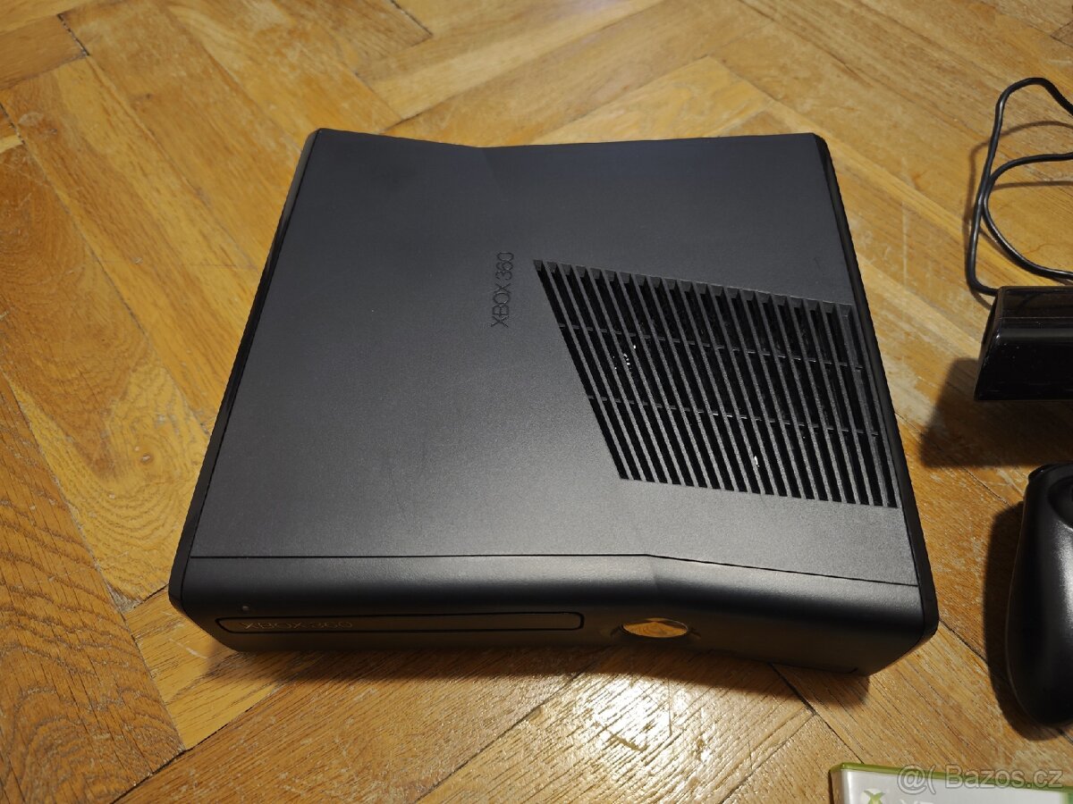 Xbox 360 Slim 4gb + Kinect + 10 her - 2