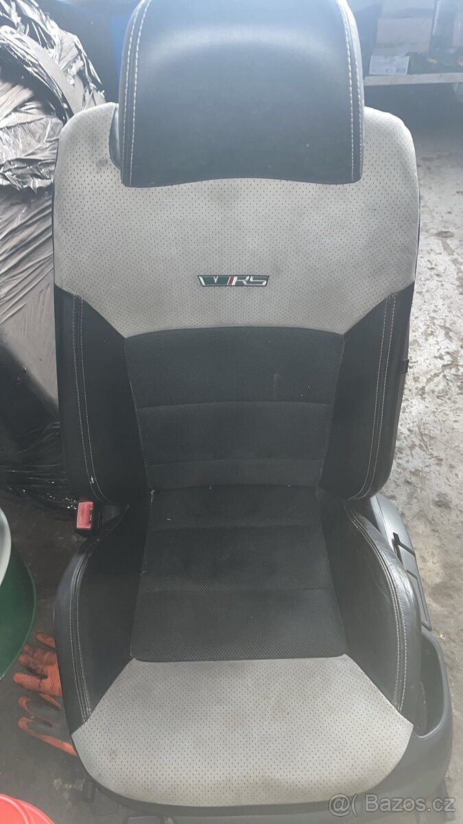 Sedačky Škoda Octavia 2 RS - 2