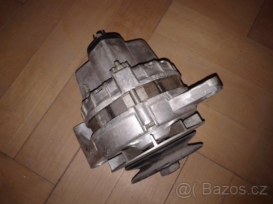 Originánlí alternator k traktoru Rumun - 2