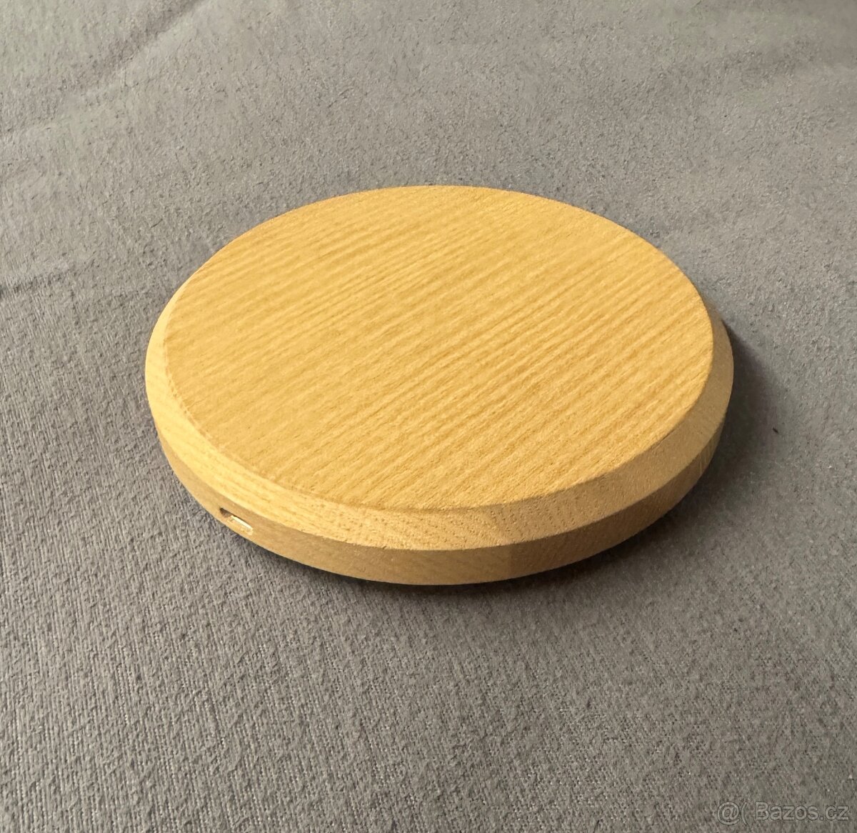 Bezdrátová dřevěná nabíječka – ekologická - 2