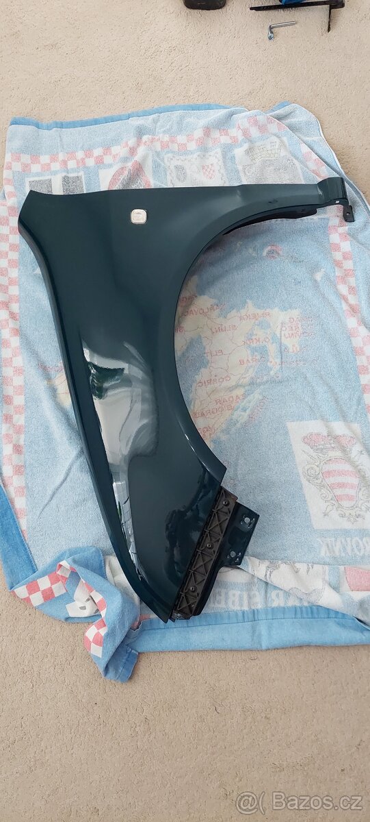 Levý blatník Škoda Fabia 1 , barva 5550 - 2